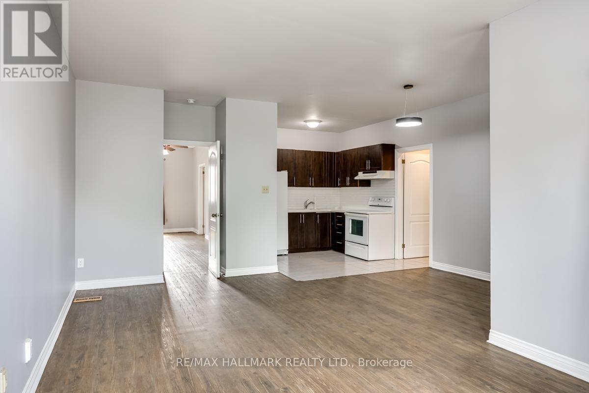 Photo 3 of 10 Snider Avenue, Toronto ON