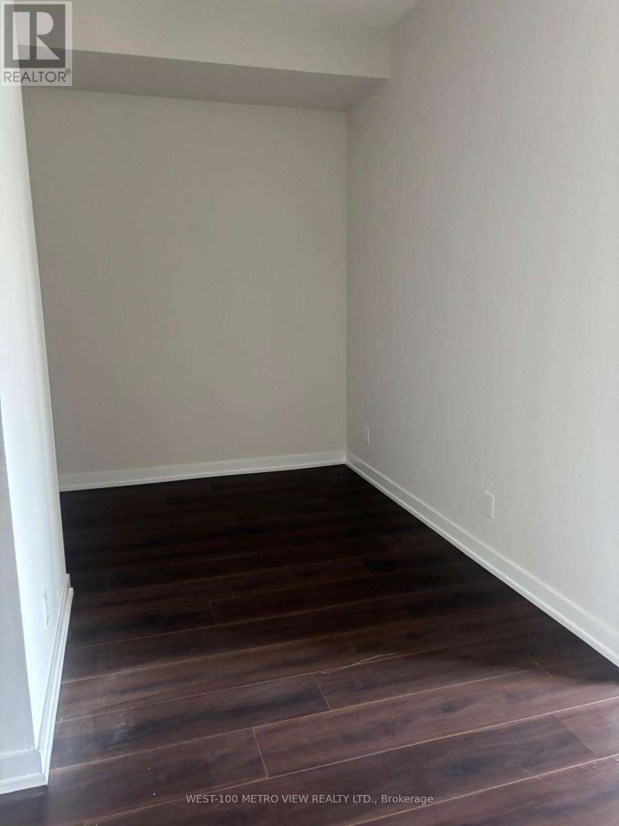 Photo 2 of 507 4011 Brickstone Mews, Mississauga ON