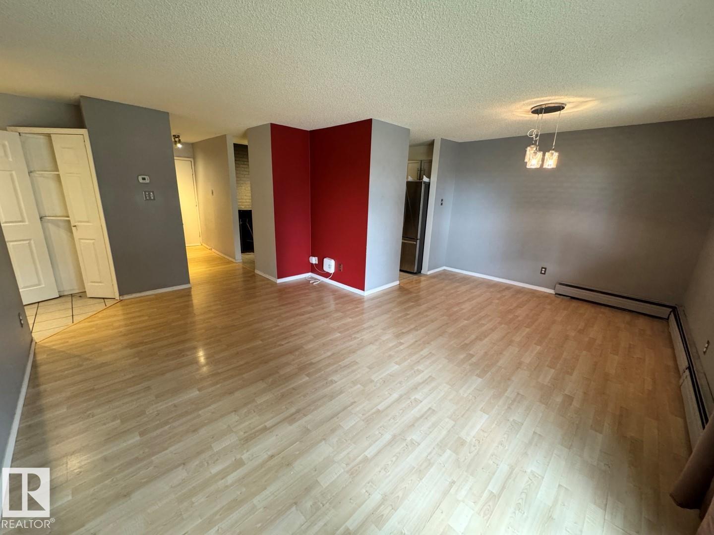 Photo 3 of 101 2303 119 St Nw, Edmonton AB
