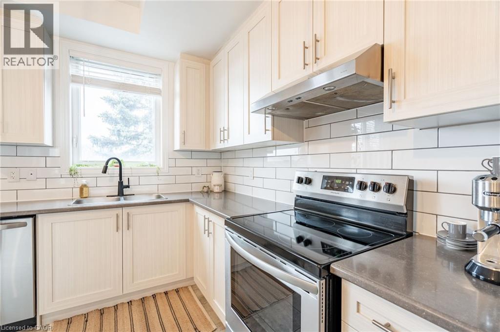 Photo 11 of 219 Dundas Street E Unit 45, Waterdown ON
