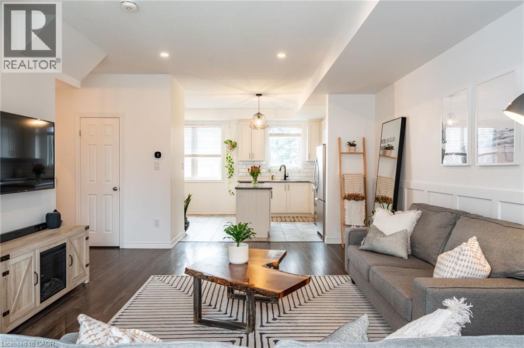 Photo 45 of 219 Dundas Street E Unit 45, Waterdown ON