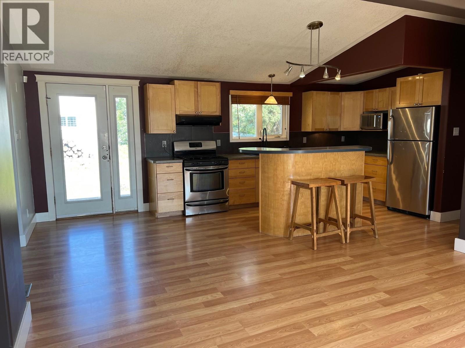 Photo 14 of 9312 97 Avenue, Fort St John BC