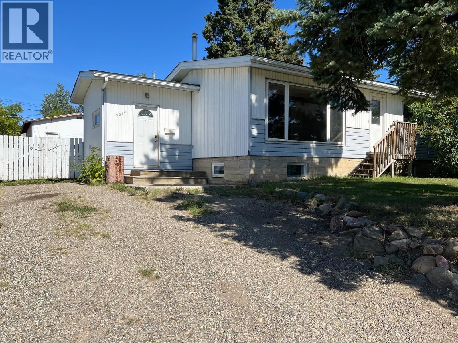 Photo 23 of 9312 97 Avenue, Fort St John BC