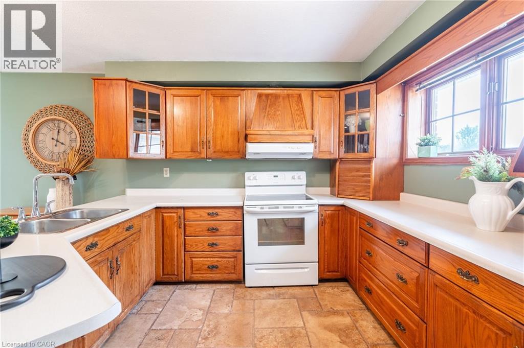Photo 17 of 1751 Kirkwall Road, Hamilton ON