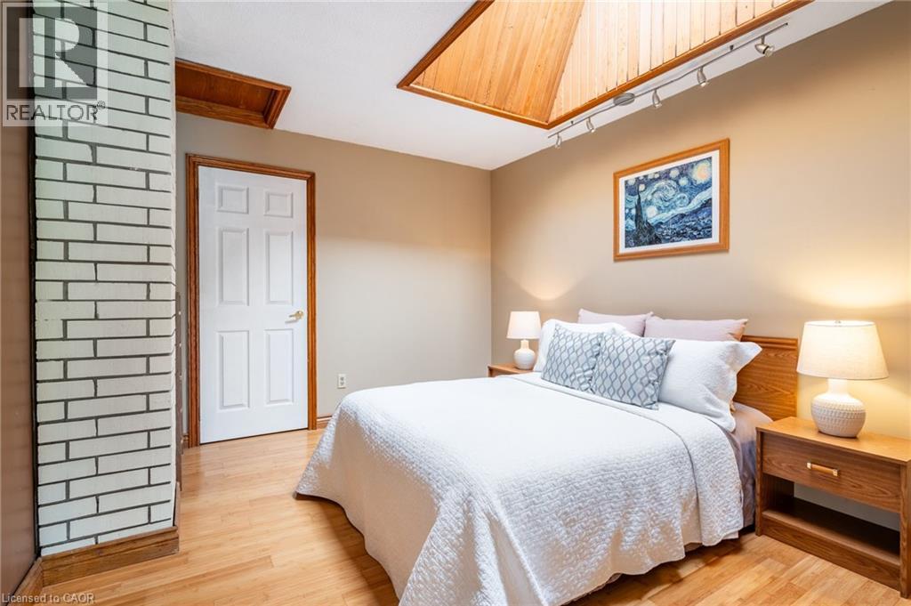 Photo 16 of 1751 Kirkwall Road, Hamilton ON