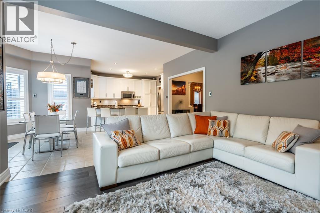 Photo 19 of 7 Volterra Court, Waterdown ON