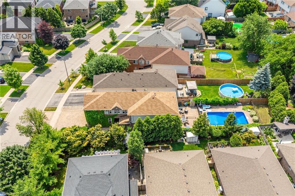 Photo 46 of 40 Premier Road, Waterdown ON