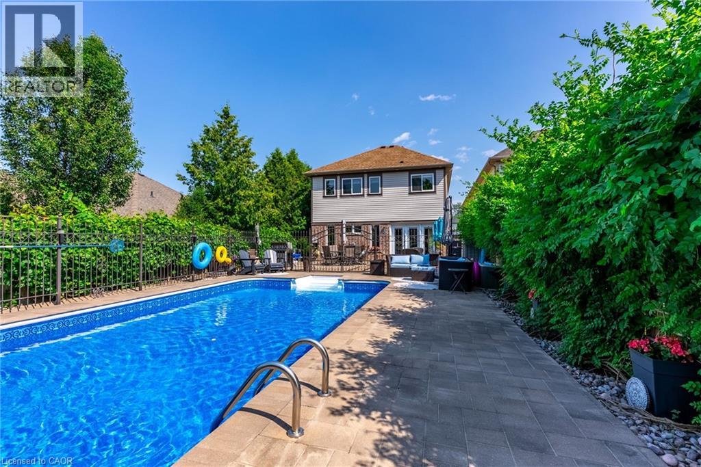 Photo 28 of 40 Premier Road, Waterdown ON