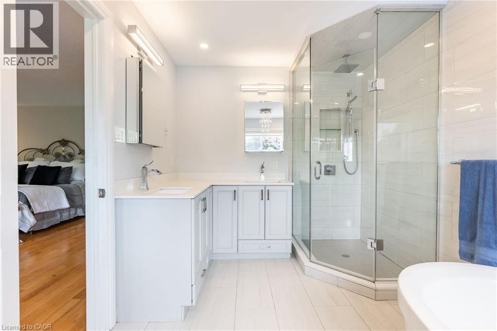 Photo 22 of 40 Premier Road, Waterdown ON