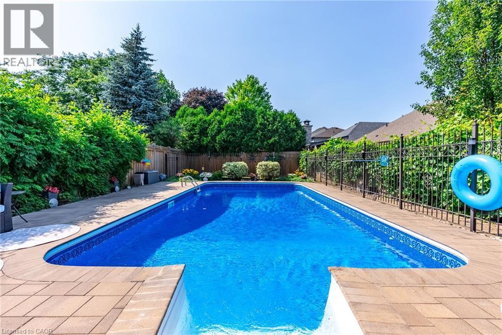 Photo 35 of 40 Premier Road, Waterdown ON