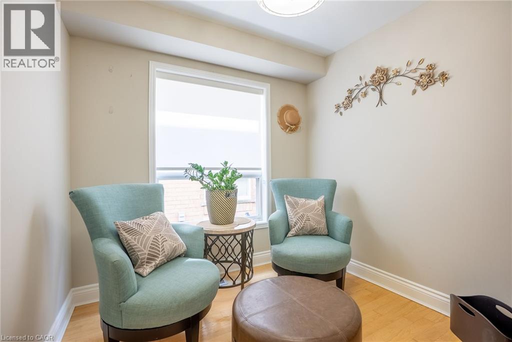 Photo 38 of 40 Premier Road, Waterdown ON