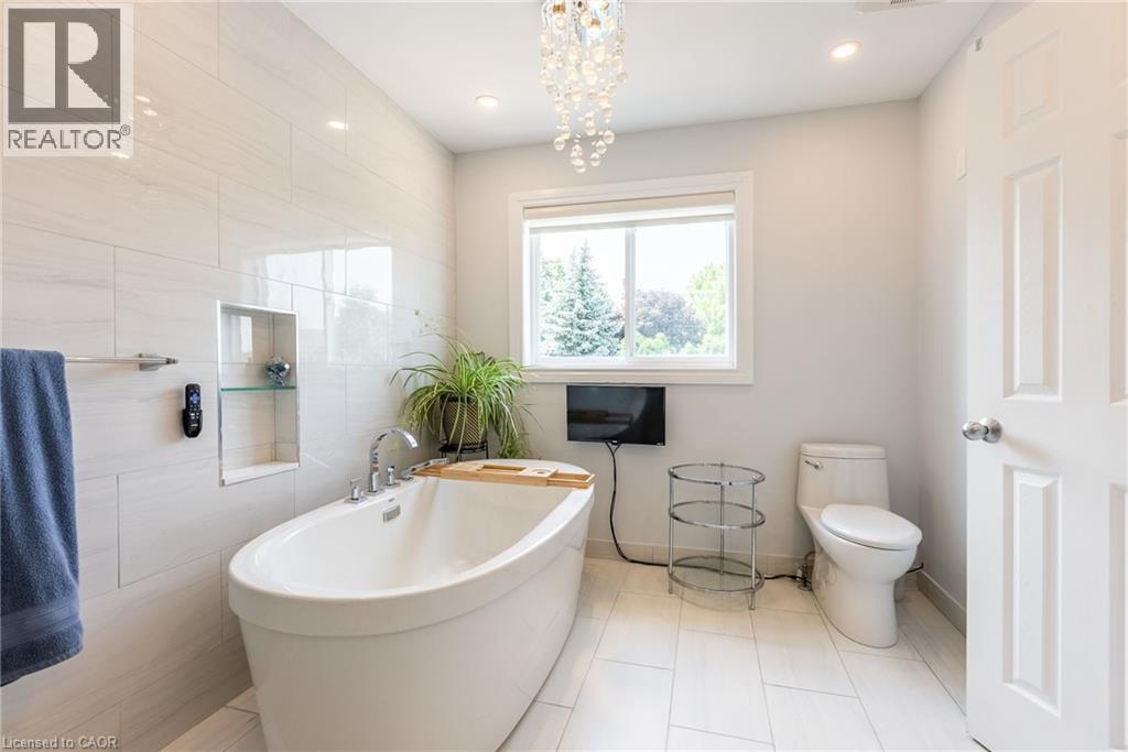 Photo 1 of 40 Premier Road, Waterdown ON