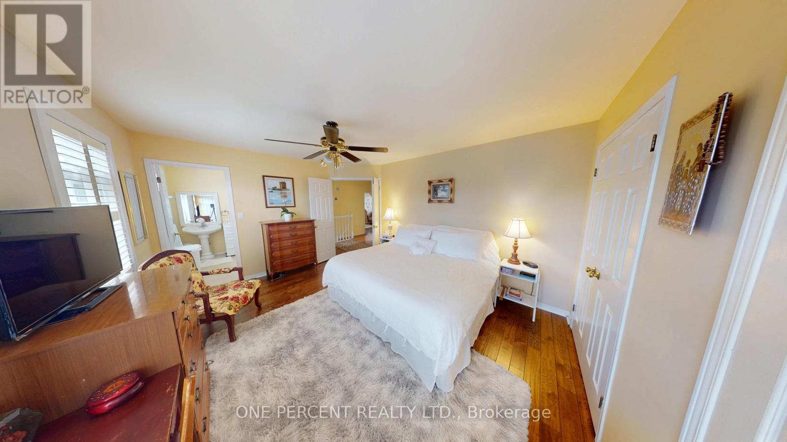 Photo 1 of 1 Dunbar Crescent, St Catharines ON