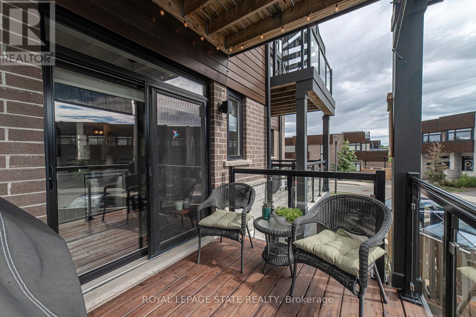 Photo 17 of 40 35 Midhurst Heights, Hamilton ON