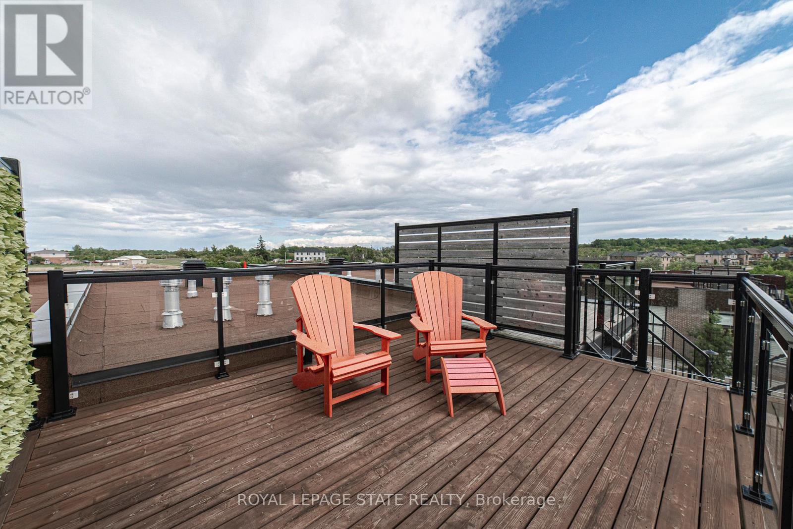 Photo 32 of 40 35 Midhurst Heights, Hamilton ON