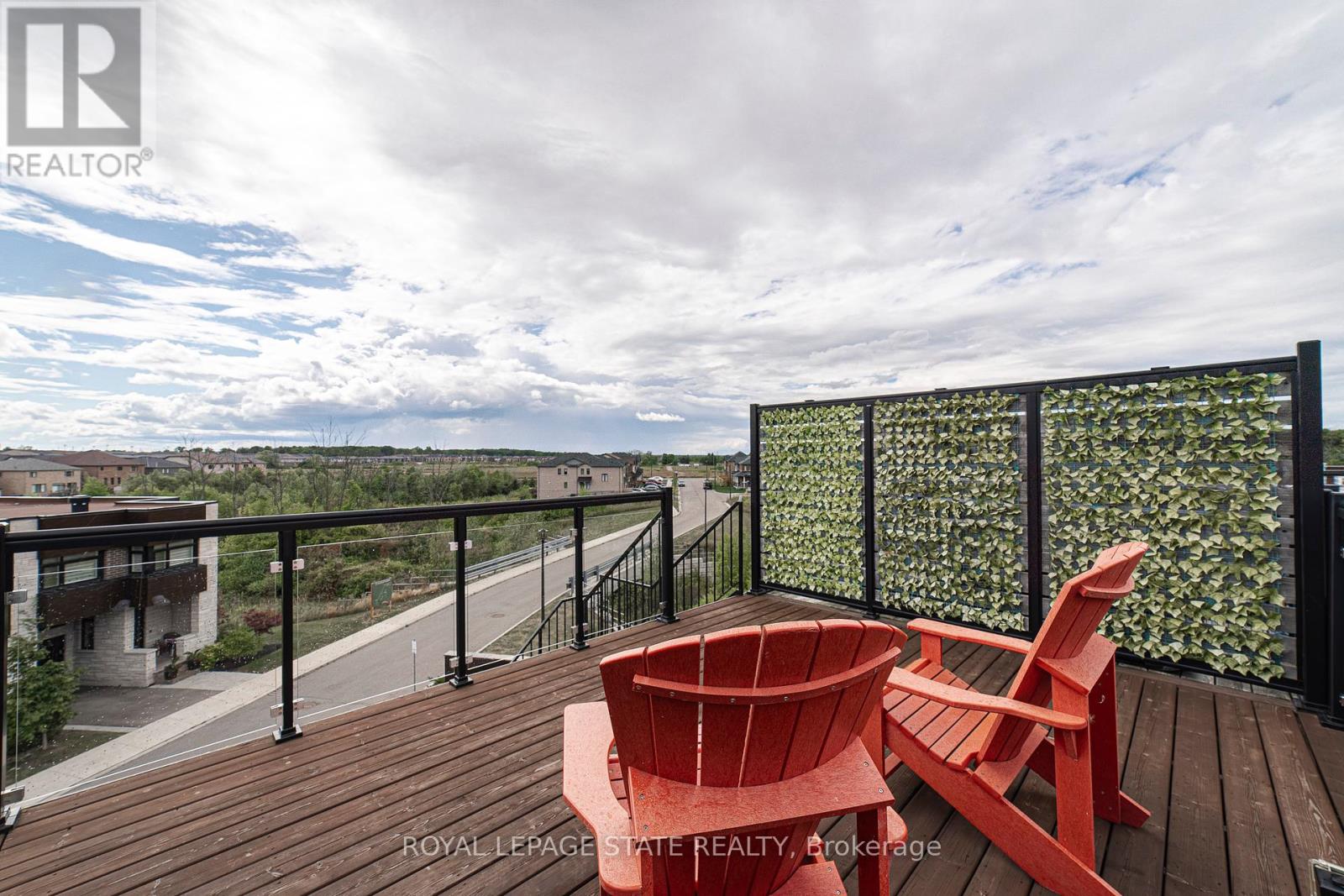 Photo 34 of 40 35 Midhurst Heights, Hamilton ON