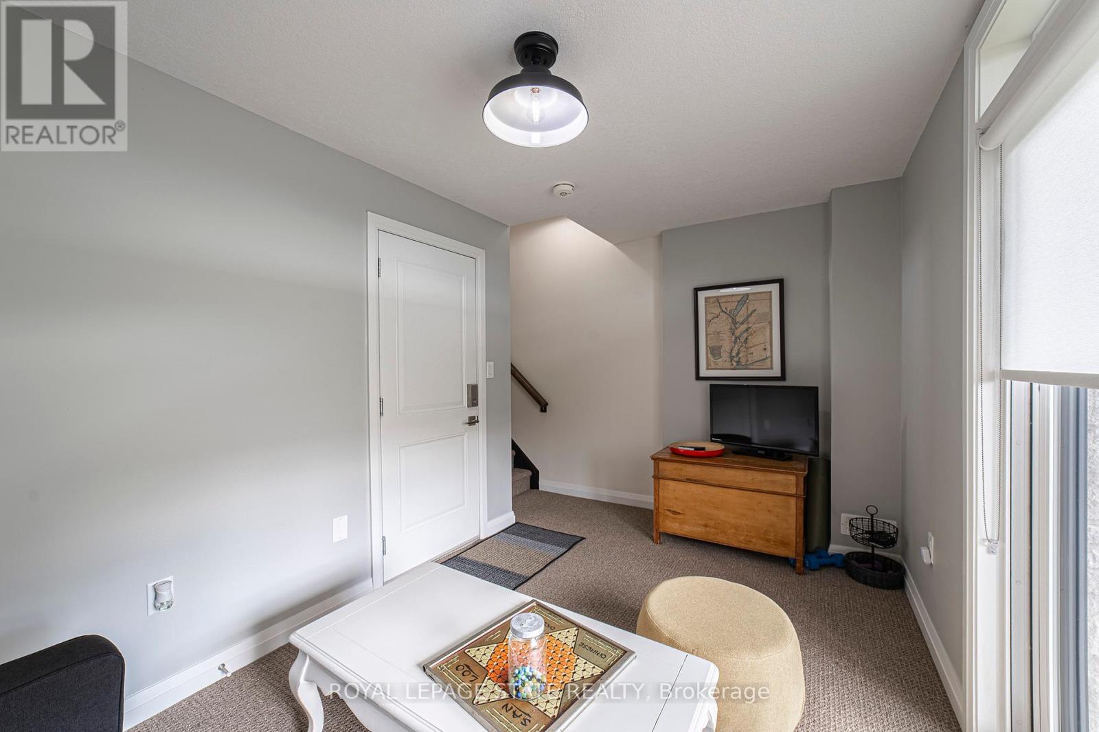 Photo 37 of 40 35 Midhurst Heights, Hamilton ON