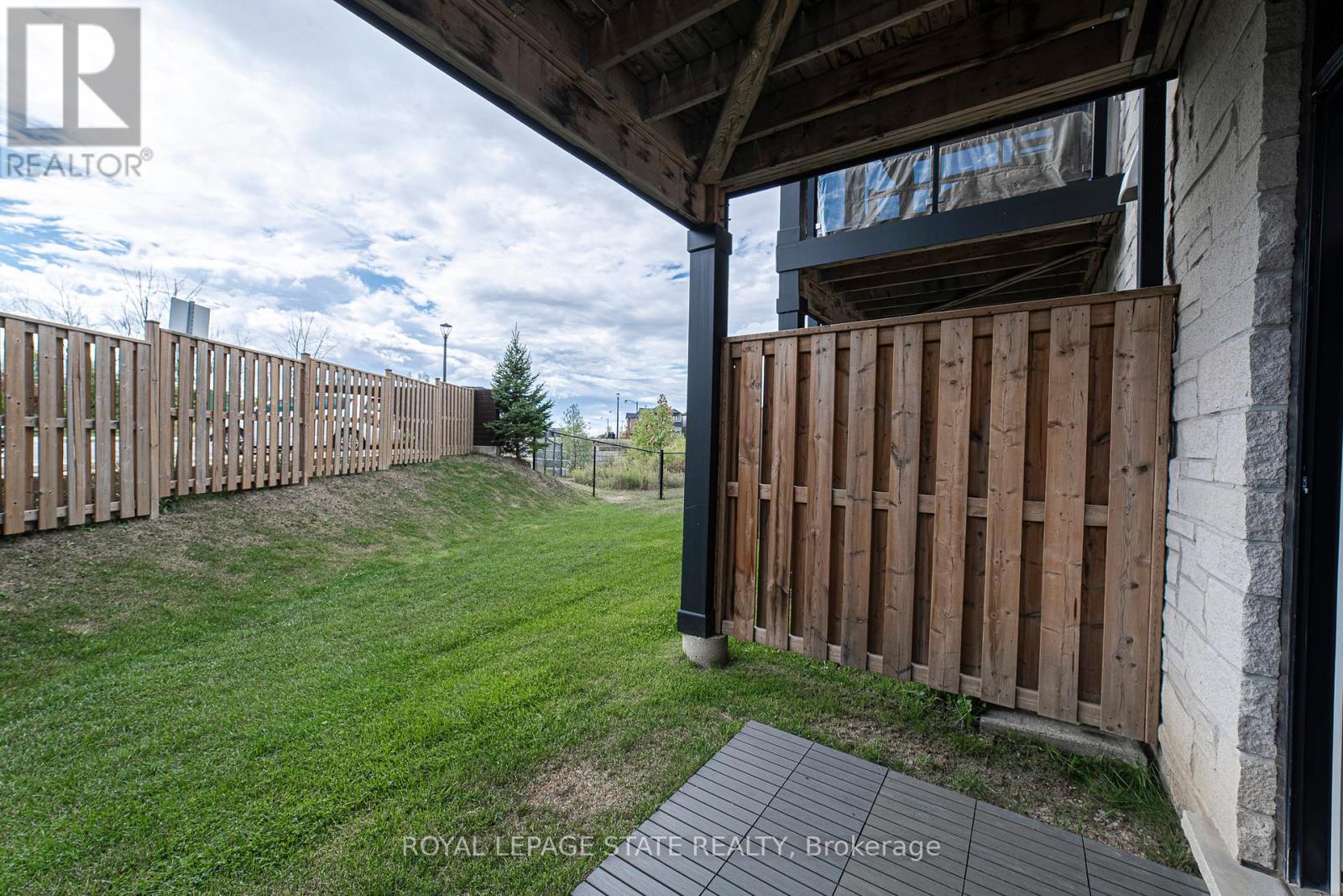 Photo 39 of 40 35 Midhurst Heights, Hamilton ON