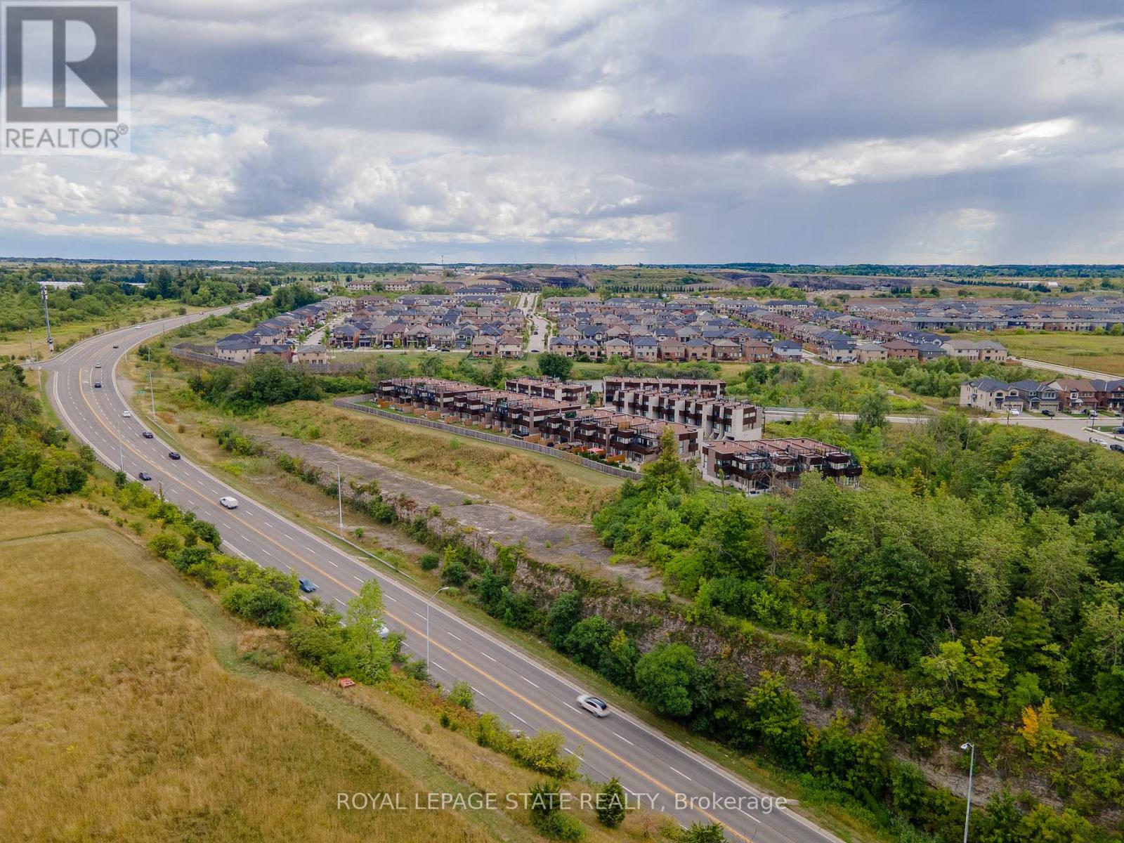Photo 50 of 40 35 Midhurst Heights, Hamilton ON