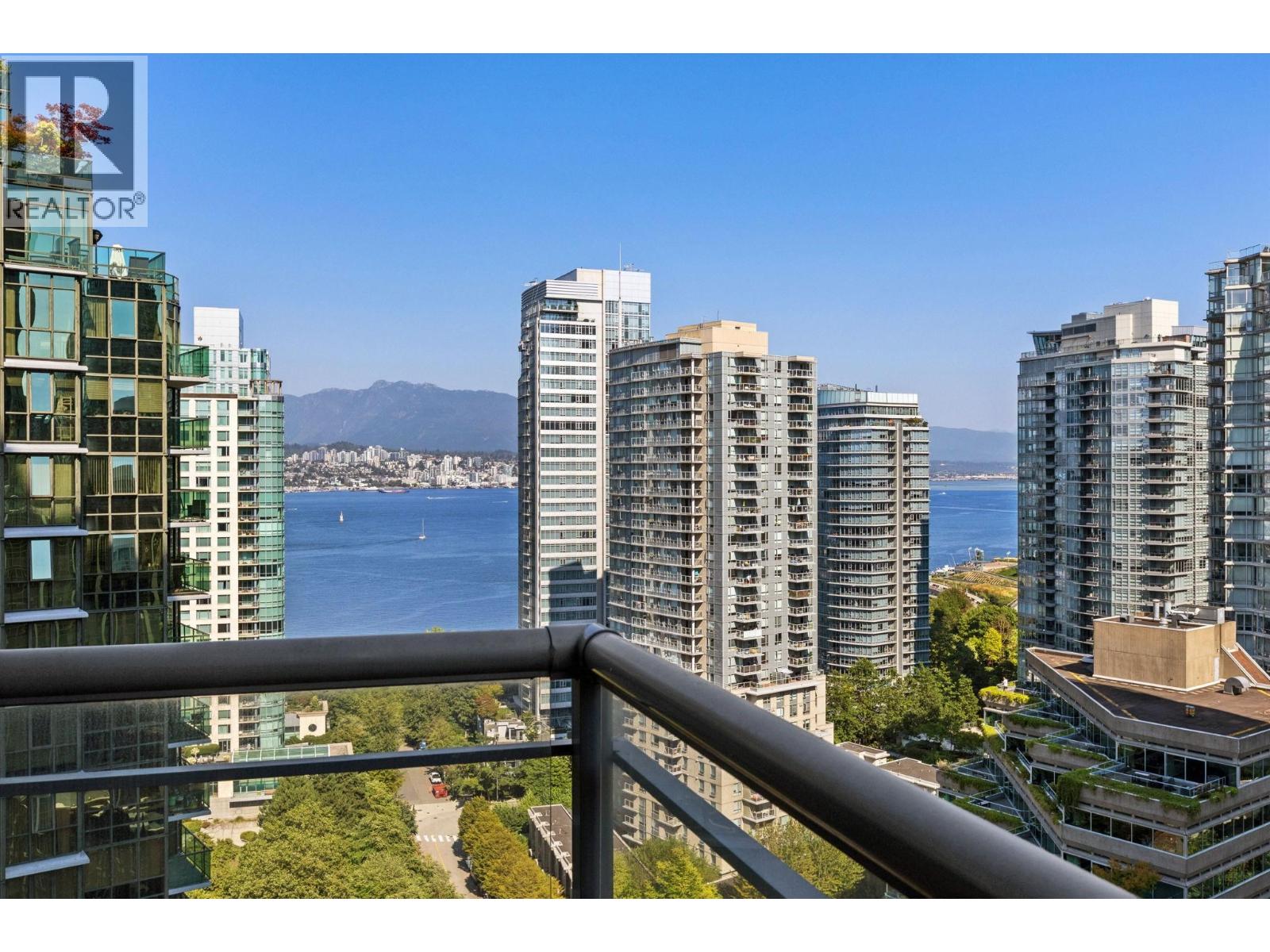 Photo 18 of 2507 1328 W Pender Street, Vancouver BC