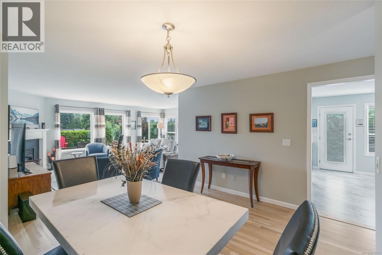 Photo 7 of 659 Windward Way, Qualicum Beach BC