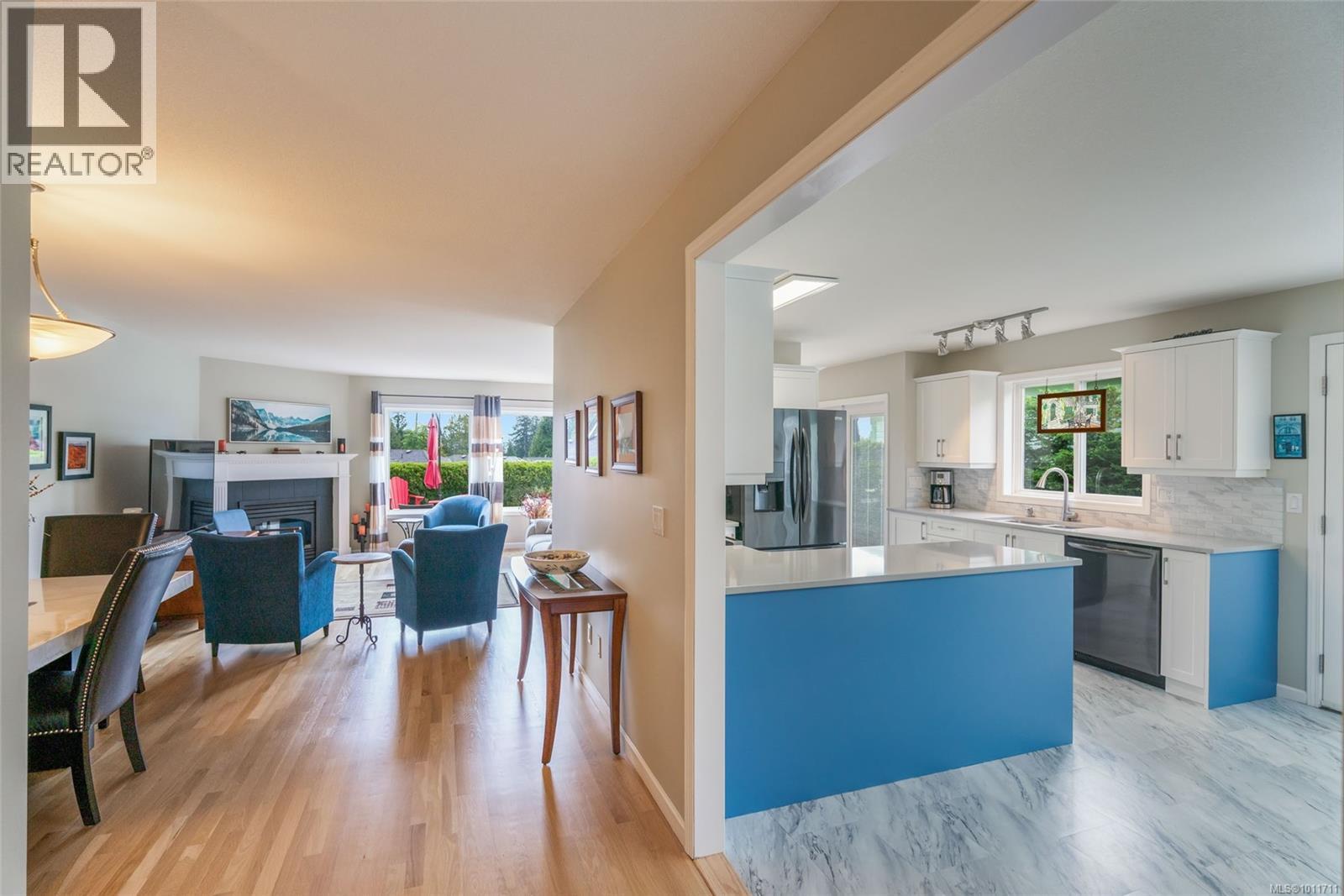 Photo 6 of 659 Windward Way, Qualicum Beach BC