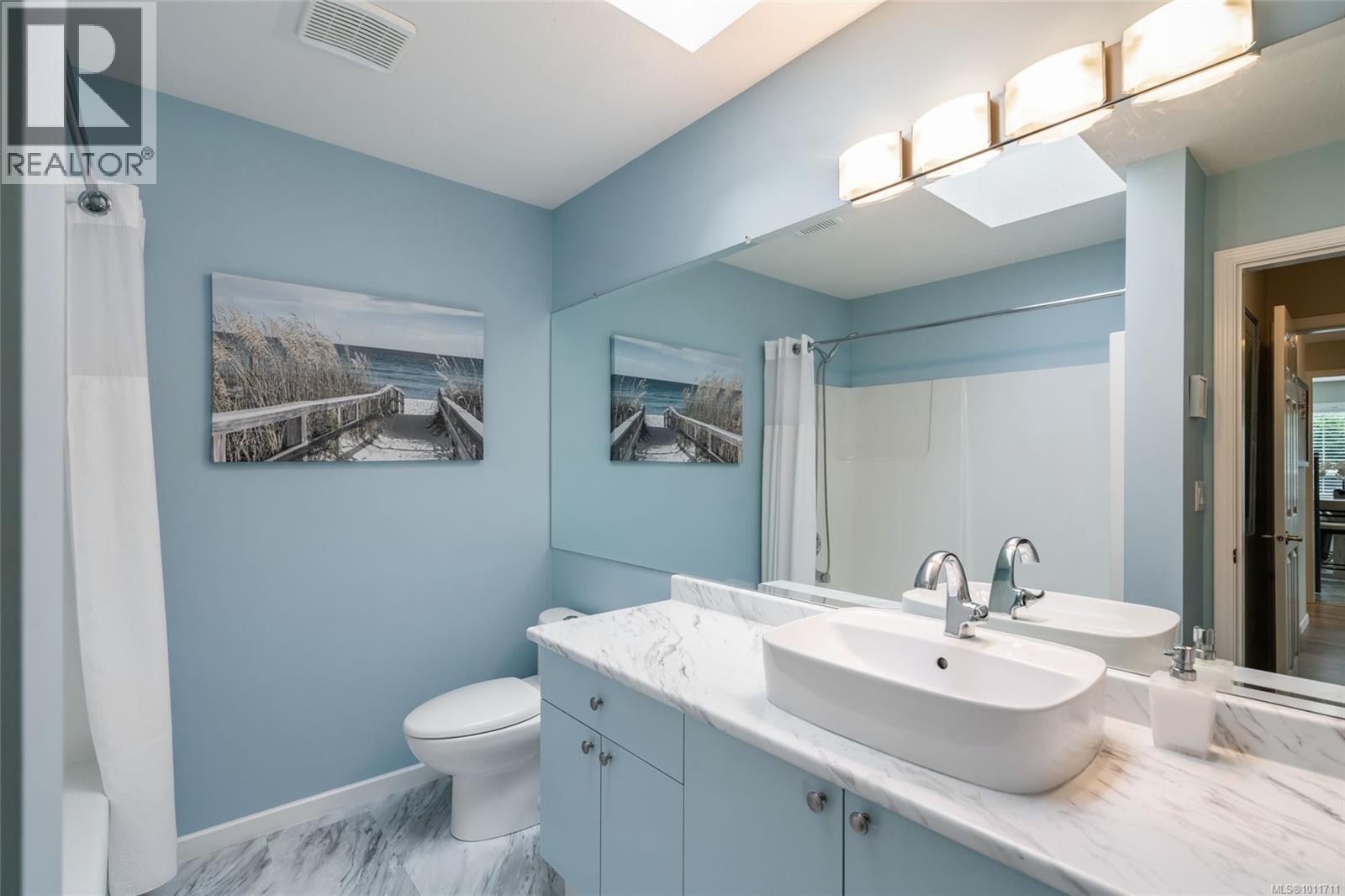 Photo 5 of 659 Windward Way, Qualicum Beach BC