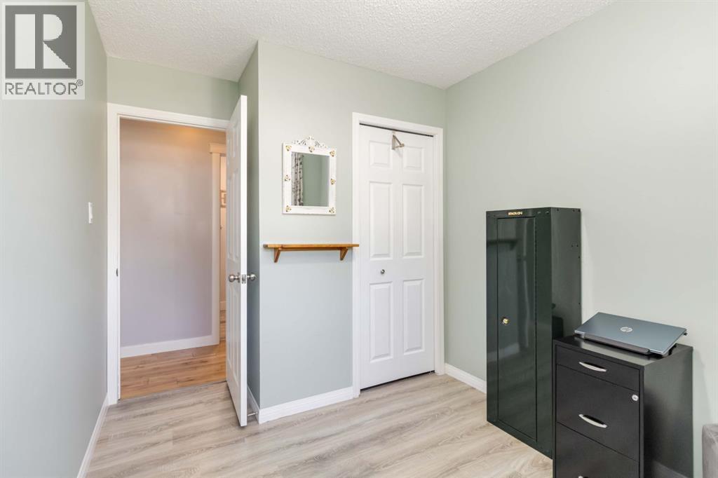 Photo 14 of 129 Ermine Crescent, Fort Mcmurray AB
