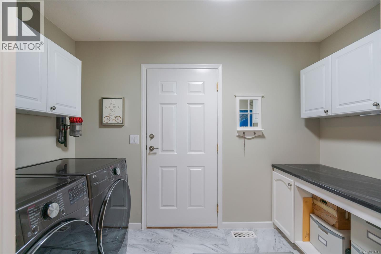 Photo 35 of 659 Windward Way, Qualicum Beach BC