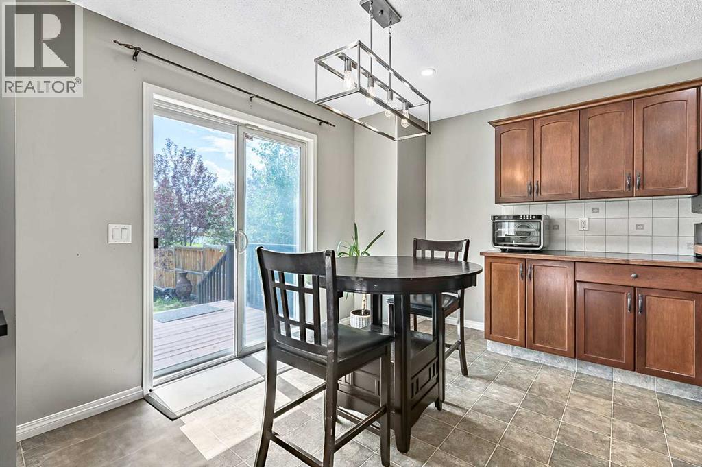 Photo 32 of 117 Channelside Cove Sw, Airdrie AB