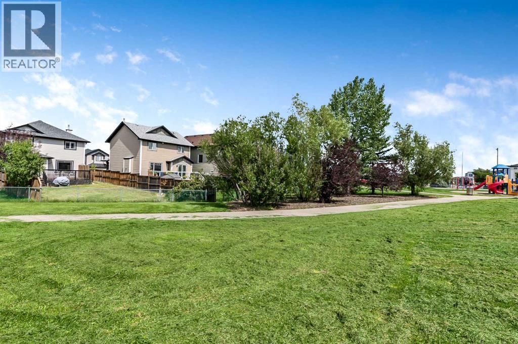 Photo 35 of 117 Channelside Cove Sw, Airdrie AB