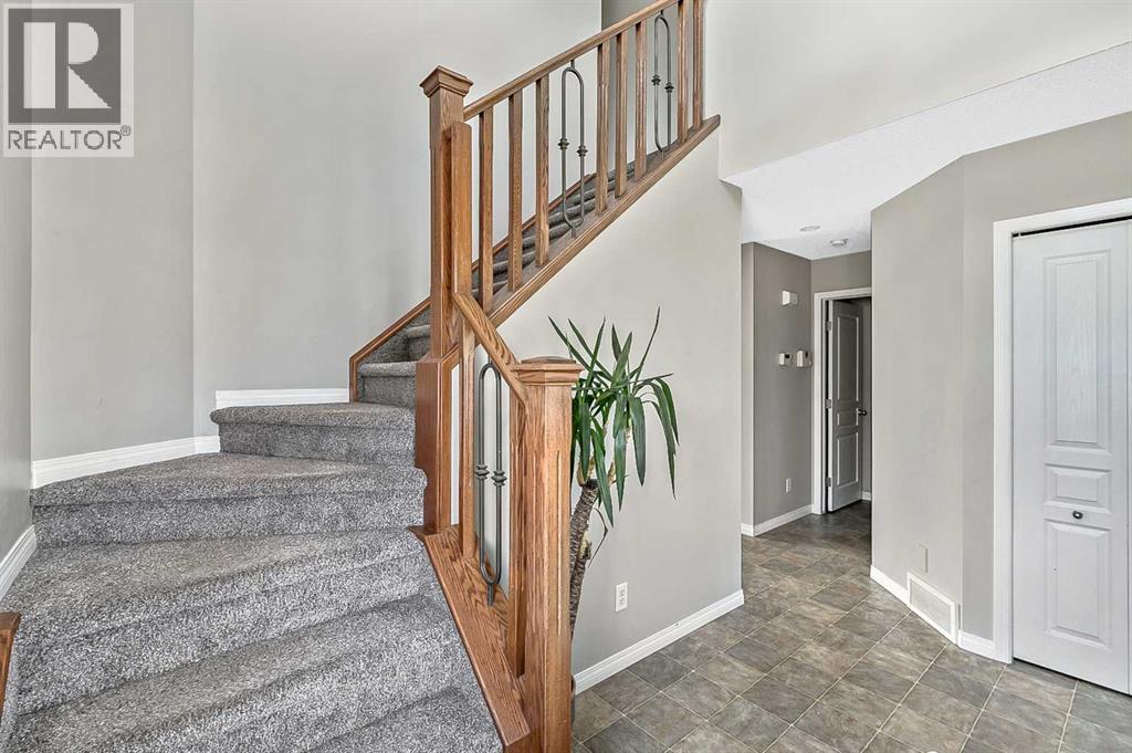 Photo 1 of 117 Channelside Cove Sw, Airdrie AB