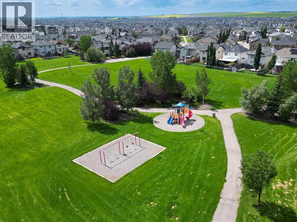 Photo 13 of 117 Channelside Cove Sw, Airdrie AB