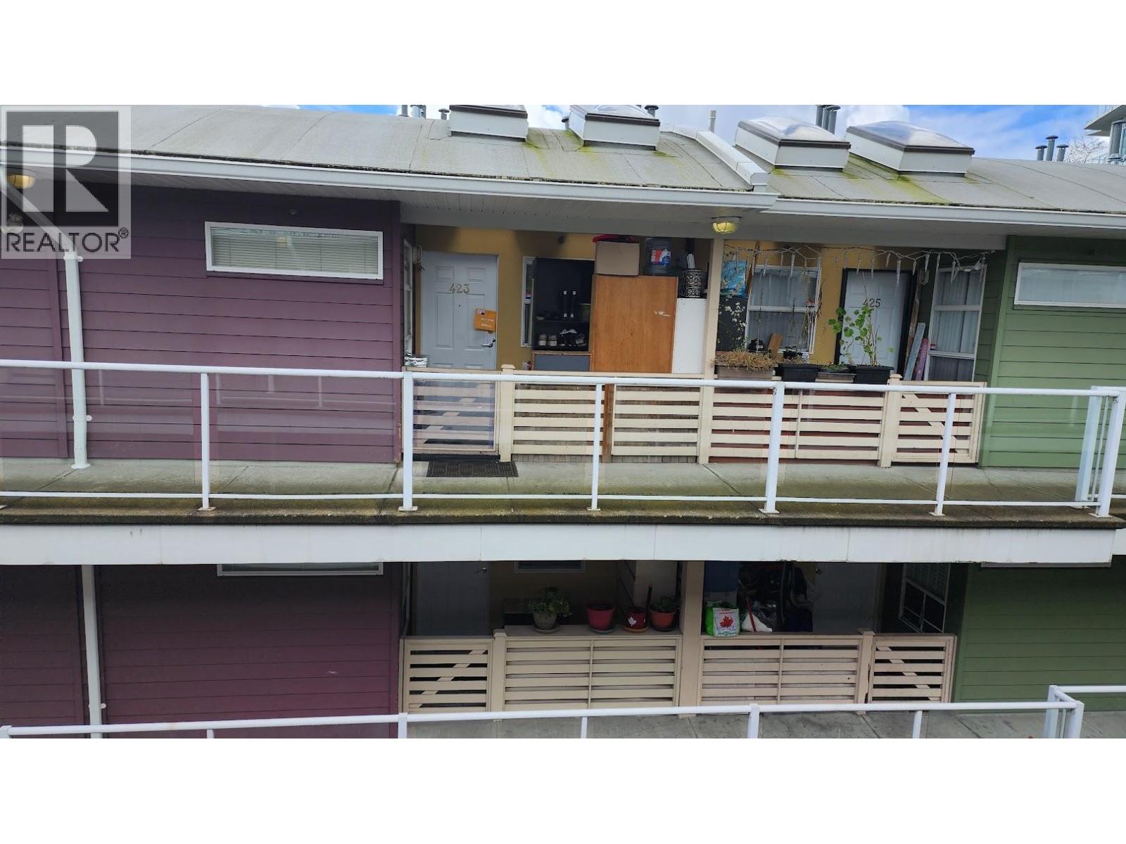 Photo 3 of 423 2238 Kingsway, Vancouver BC
