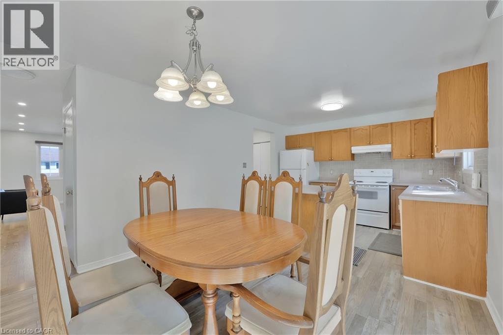 Photo 11 of 34 Phair Crescent, London ON