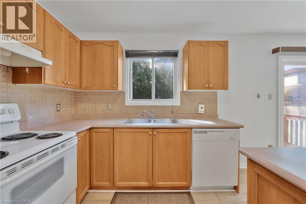 Photo 7 of 34 Phair Crescent, London ON
