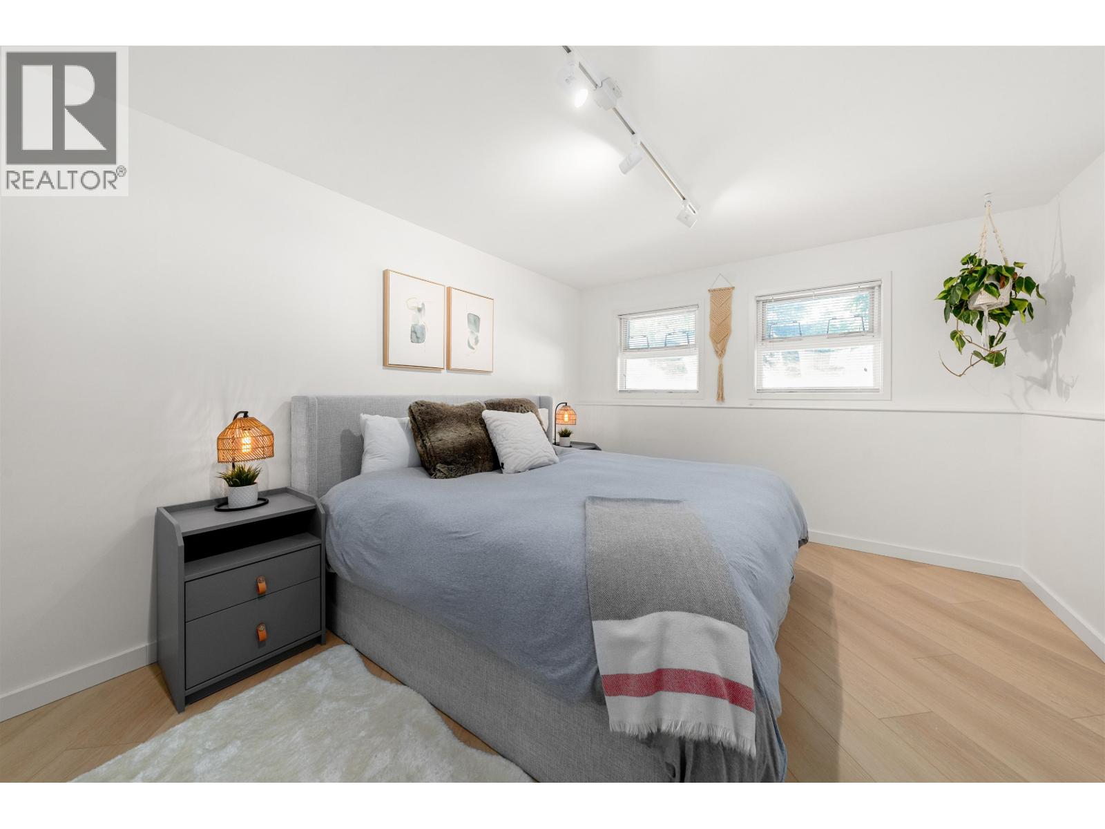 Photo 18 of 3260 Robinson Road, North Vancouver BC
