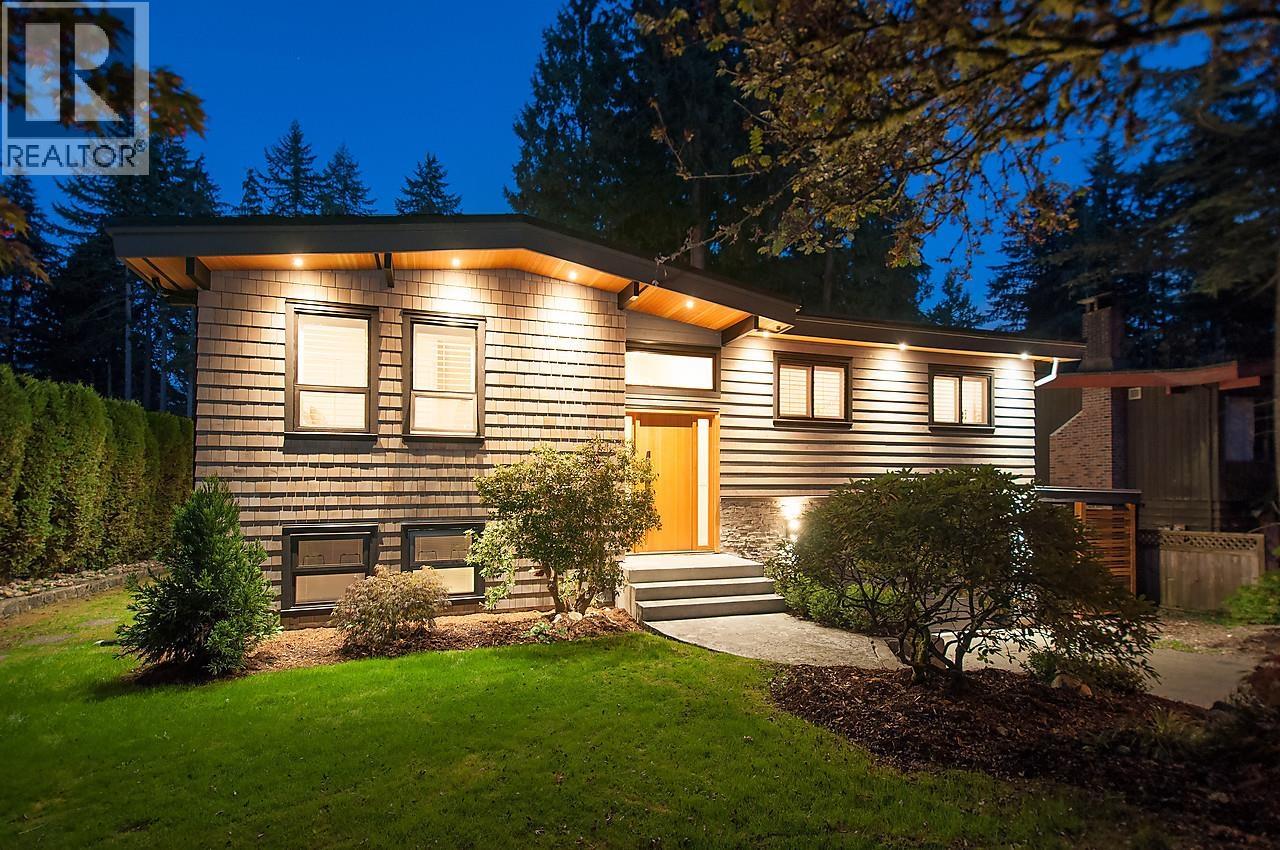 Photo 21 of 3260 Robinson Road, North Vancouver BC