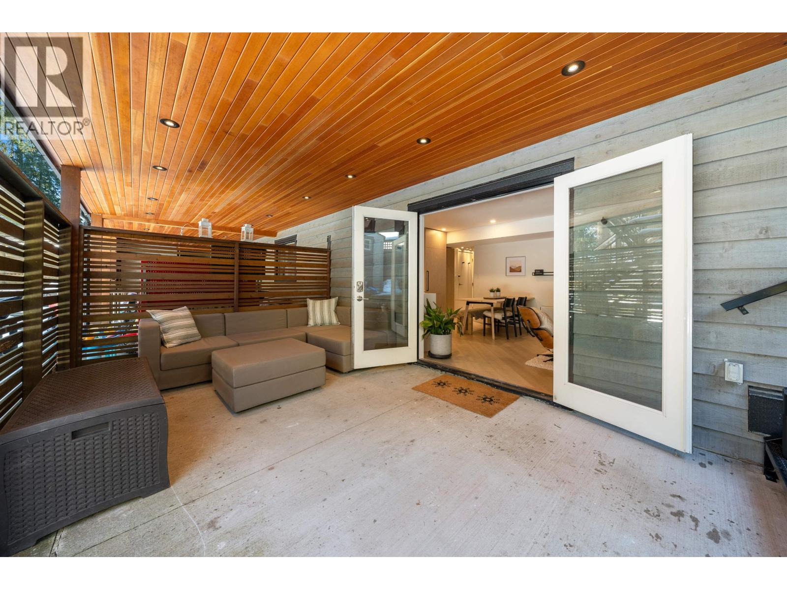 Photo 8 of 3260 Robinson Road, North Vancouver BC