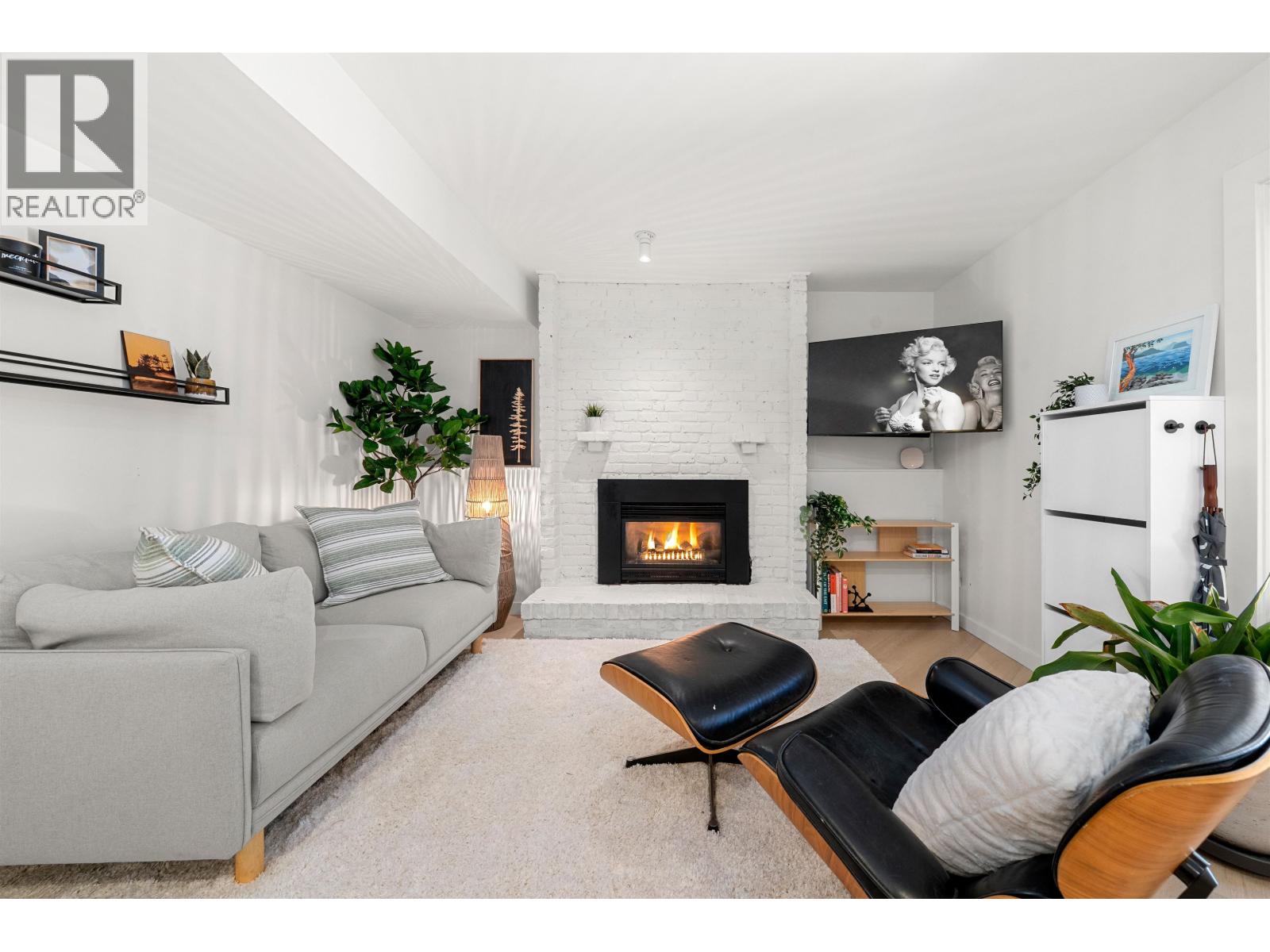 Photo 12 of 3260 Robinson Road, North Vancouver BC
