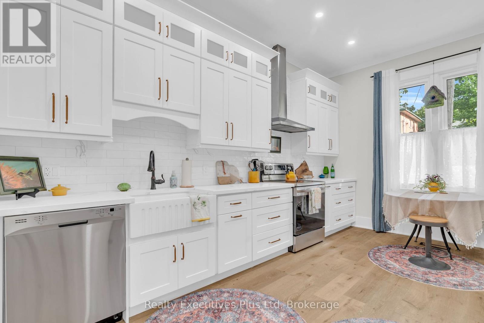 Photo 7 of 61 Hearn Avenue, Guelph ON