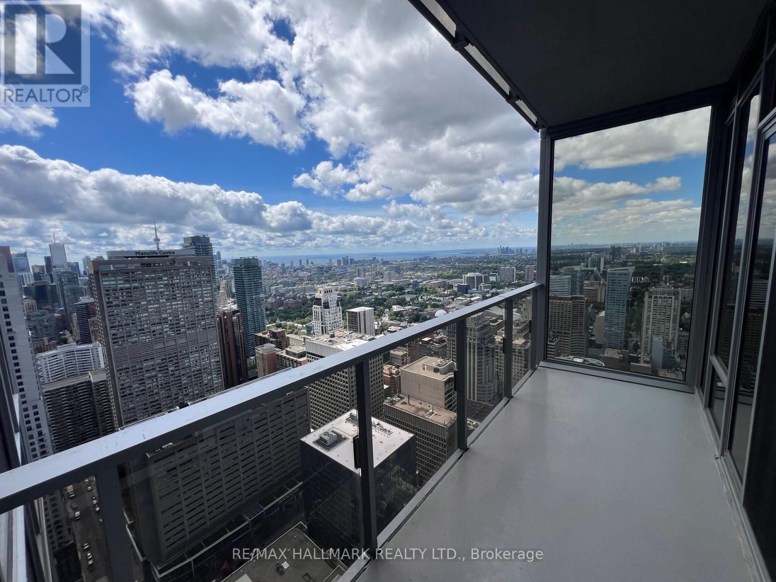 Photo 38 of 4709 11 Yorkville Avenue, Toronto ON