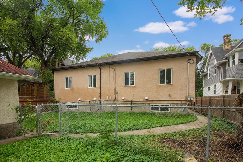 Photo 19 of 108 Cathedral Avenue, Winnipeg MB