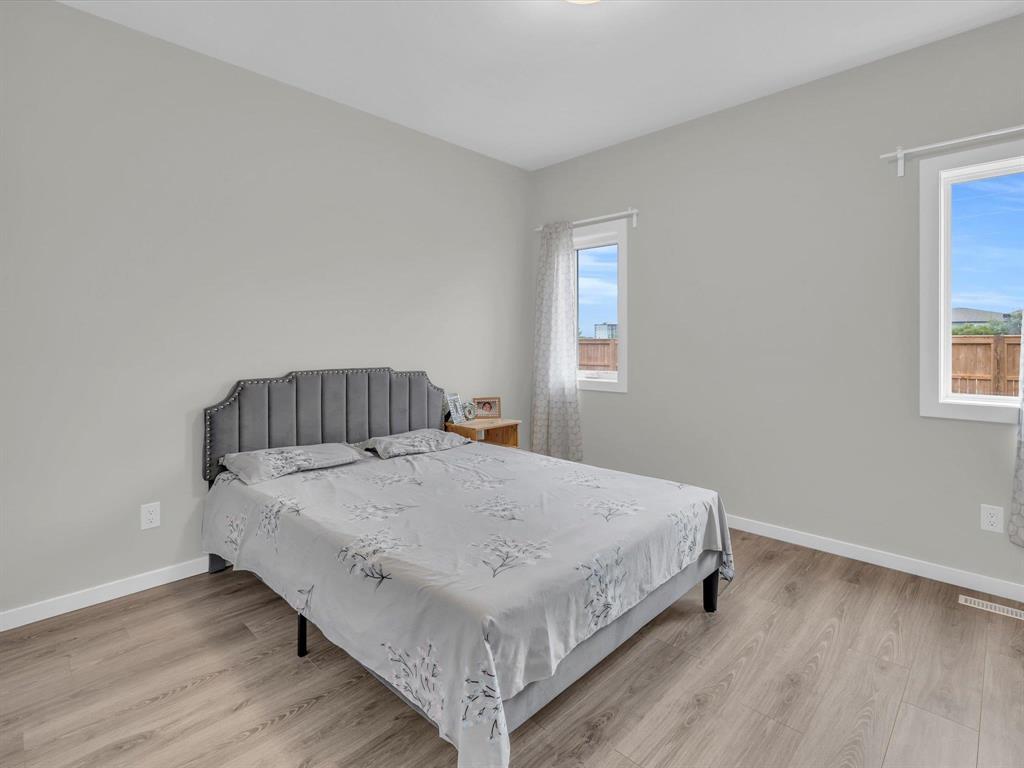 Photo 15 of 110 Yasmin Ali Crescent, Winnipeg MB