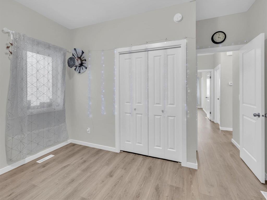 Photo 23 of 110 Yasmin Ali Crescent, Winnipeg MB