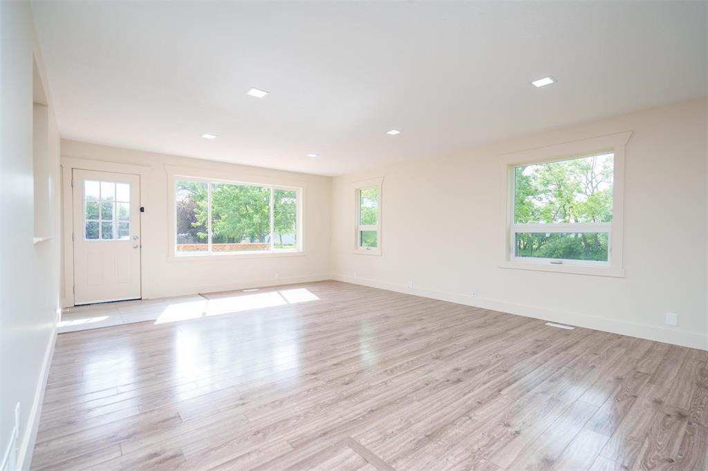 Photo 5 of 23078 Sandgren Avenue, Dugald MB