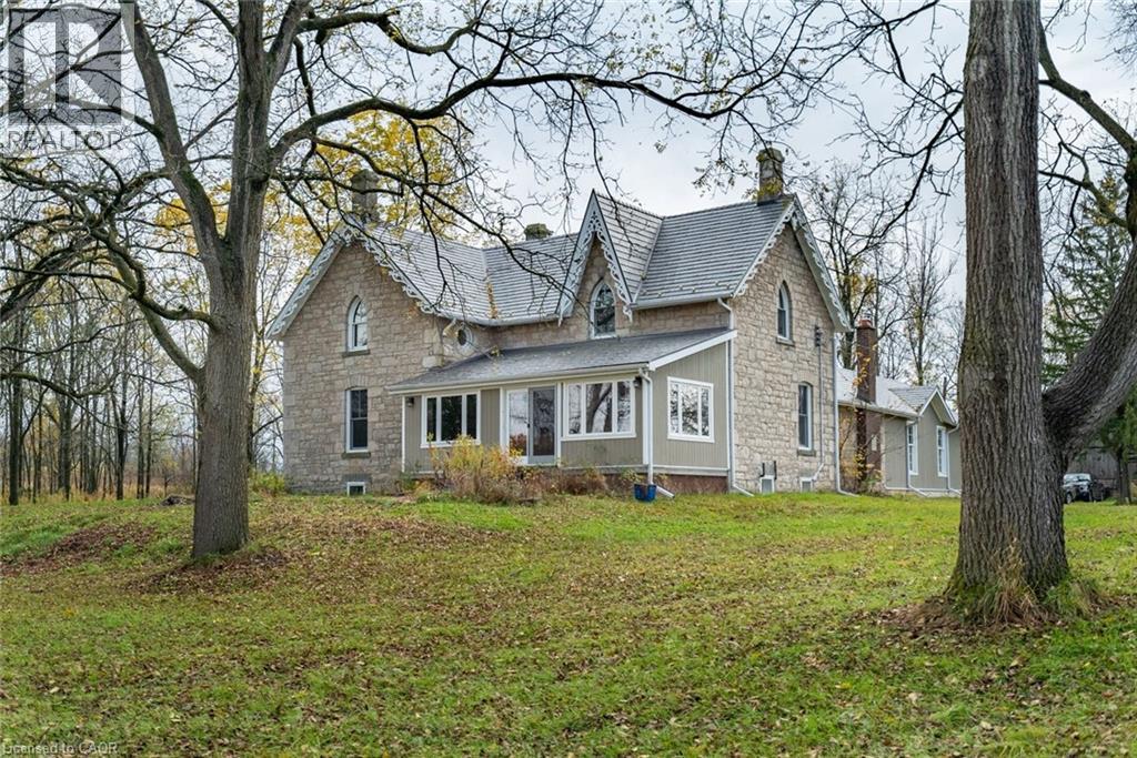 Photo 5 of 1172 8th Concession Road W, Hamilton ON