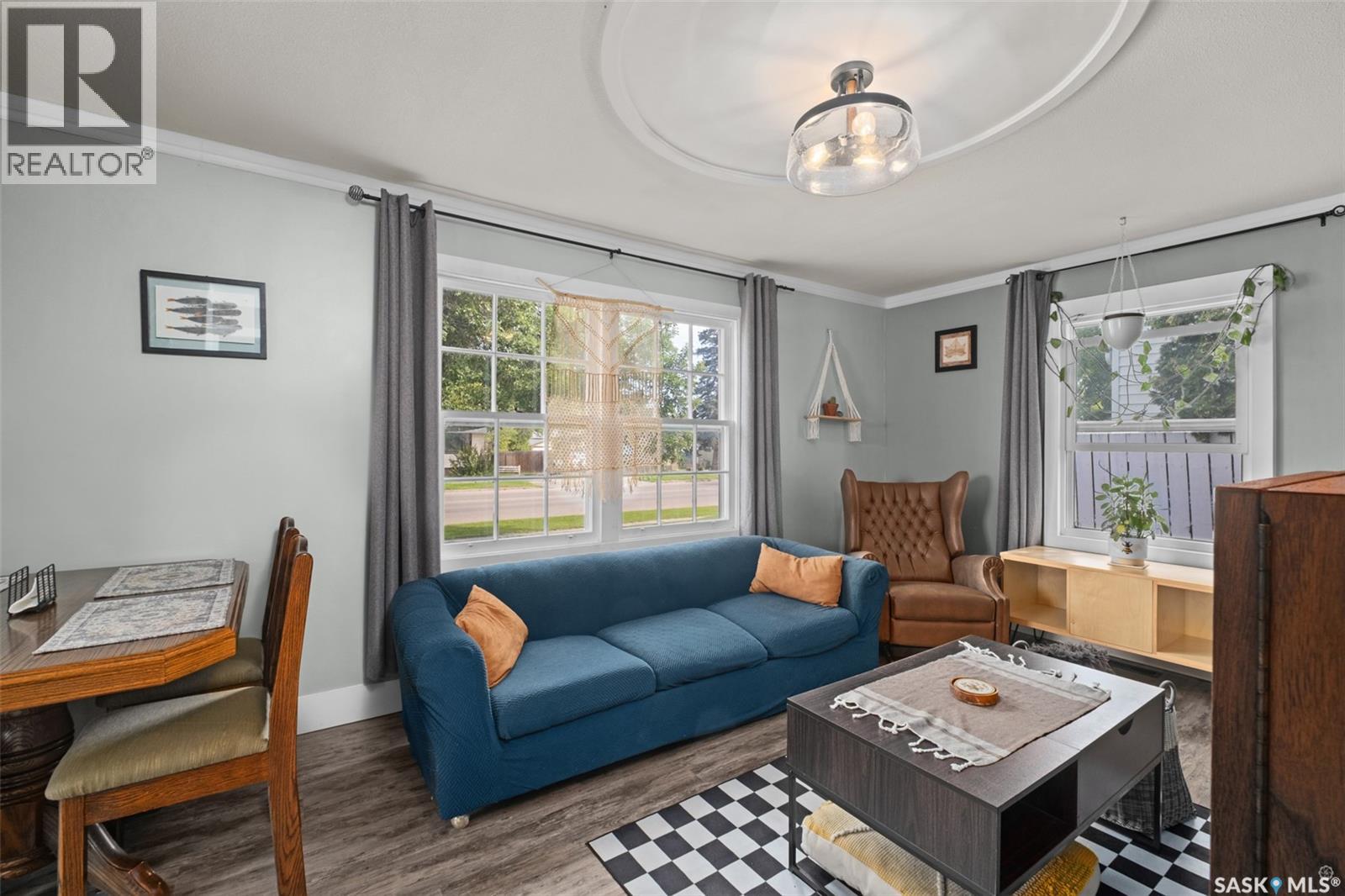 Photo 20 of 745 4th Street E, Prince Albert SK