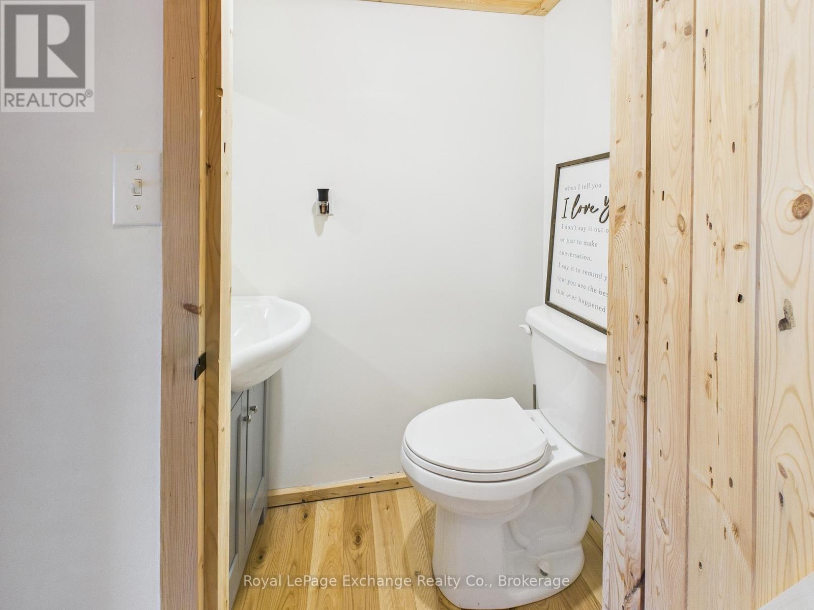 Photo 3 of 2061 Edward Street, Howick ON