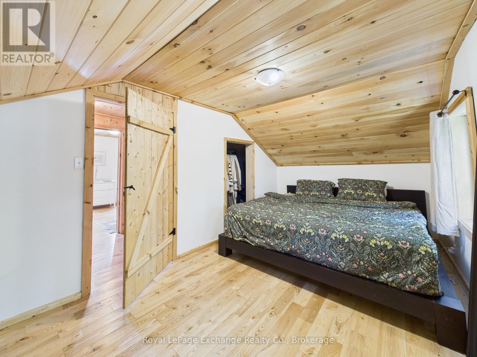 Photo 12 of 2061 Edward Street, Howick ON